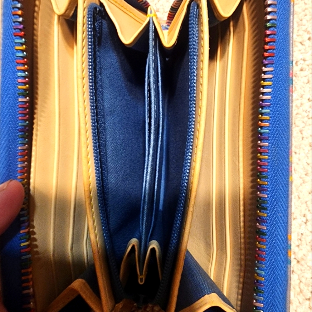 Dooney & Bourke Wallet - Picture 3 of 7